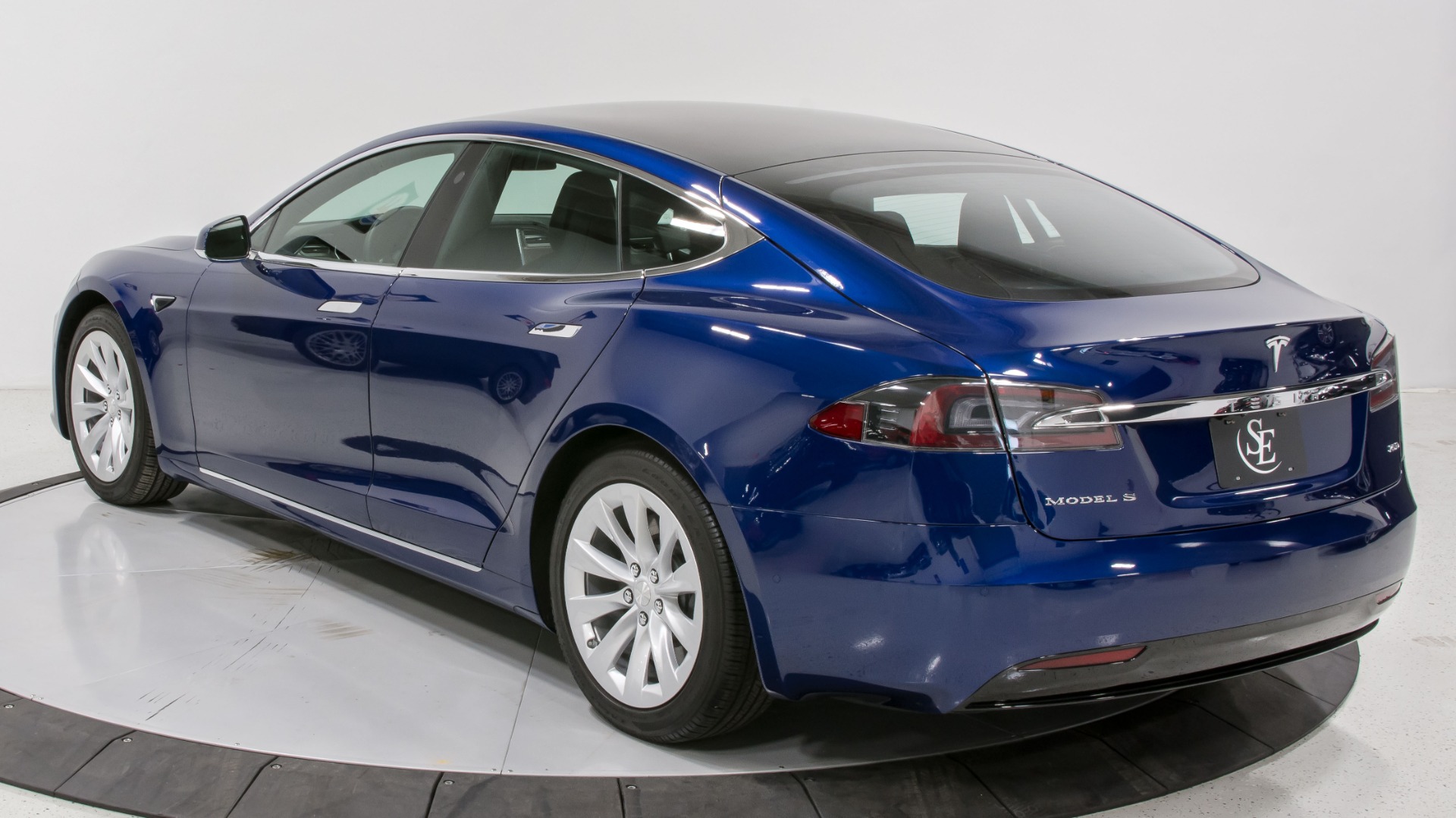 Tesla model s 75d